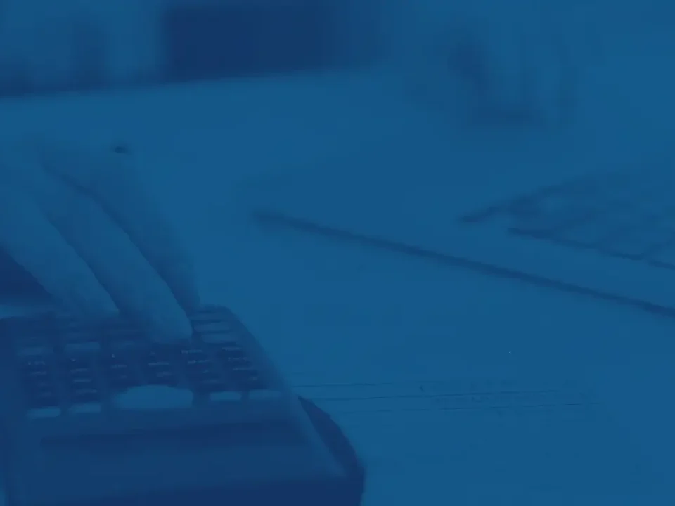 Header finanzas para emprendedores: mezclar cuentas es un error